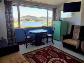 Sunshine Lake View Cottage